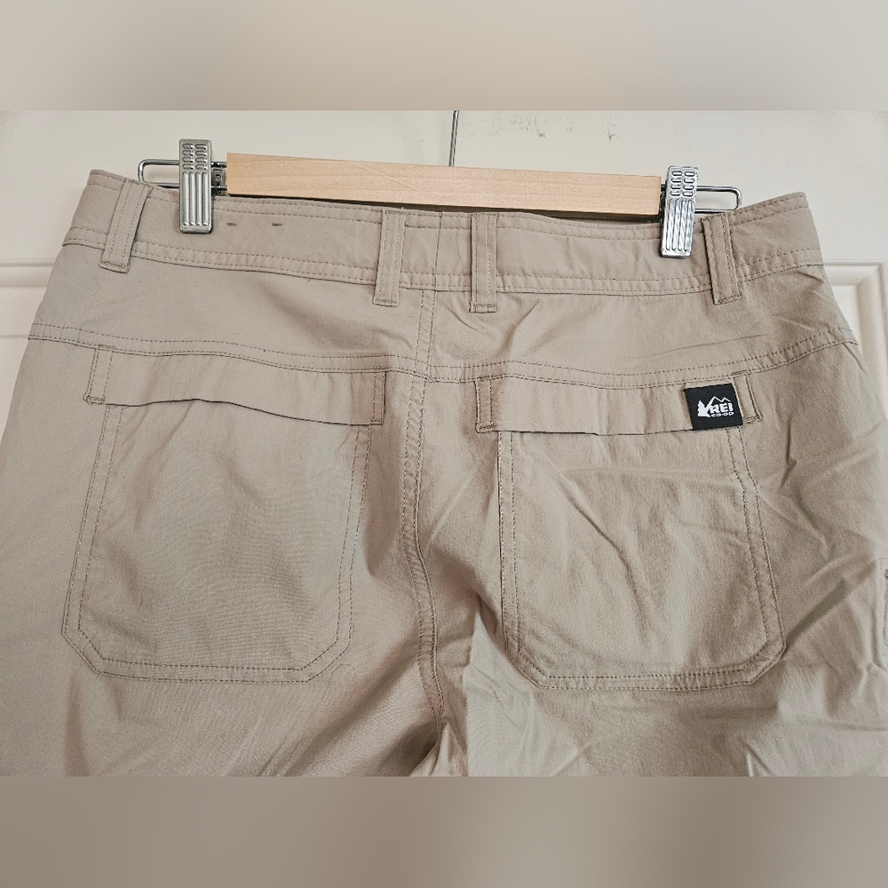 REI Co-op Cargo Pants Tan Relaxed Fit Women's 8 Petite - Picture 6 of 10